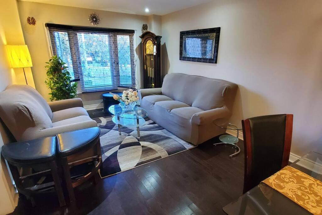 Apartament Beautiful House In Mississauga Zewnętrze zdjęcie